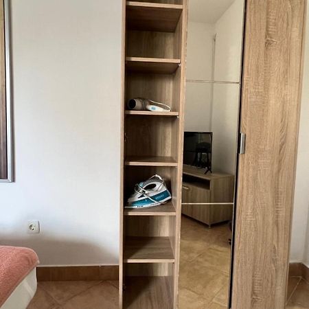 Ksenia Guesthouse Apartments And Studios Budva Ngoại thất bức ảnh