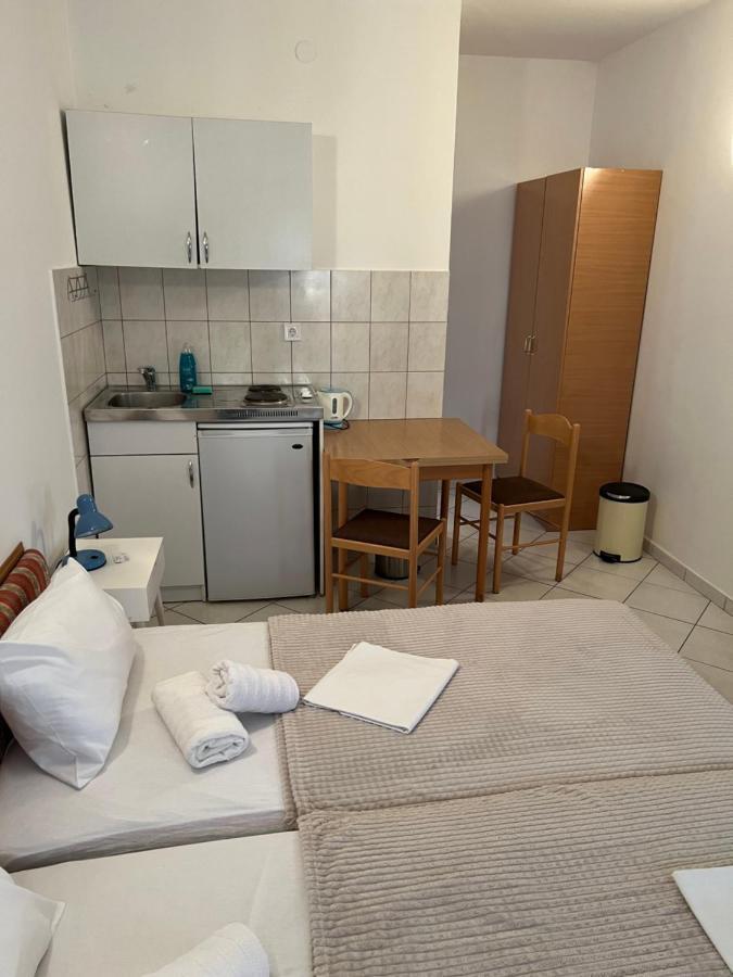Ksenia Guesthouse Apartments And Studios Budva Ngoại thất bức ảnh