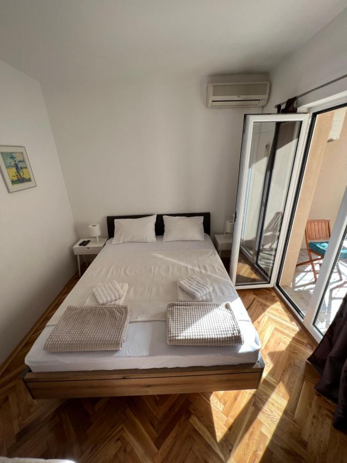 Ksenia Guesthouse Apartments And Studios Budva Ngoại thất bức ảnh