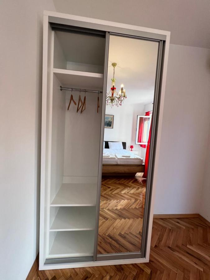 Ksenia Guesthouse Apartments And Studios Budva Ngoại thất bức ảnh