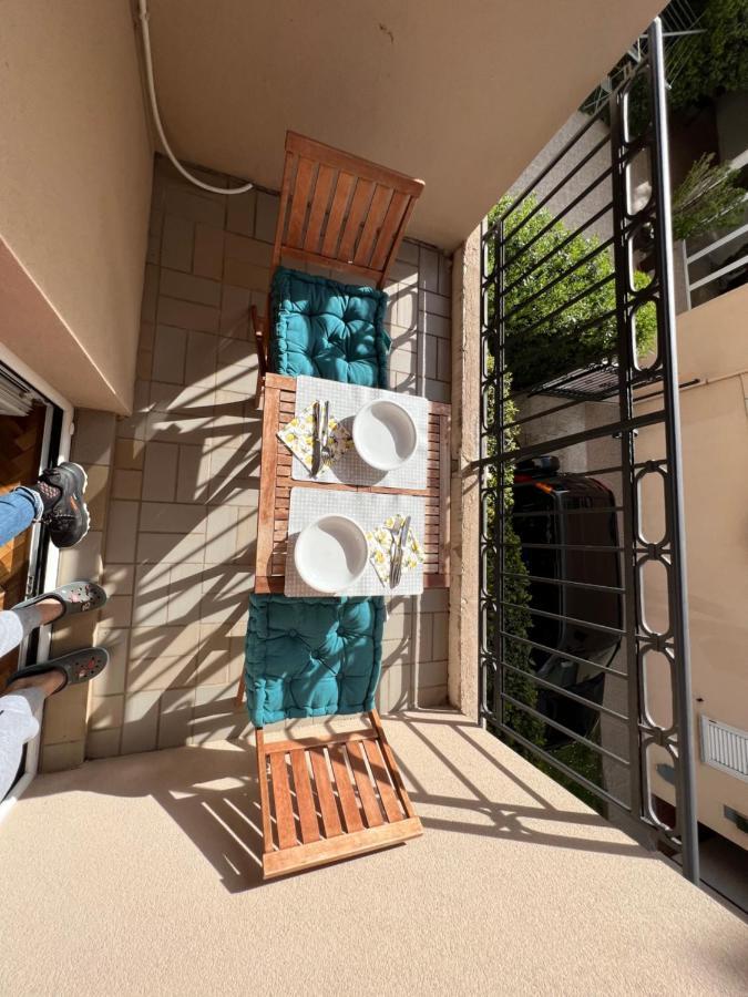 Ksenia Guesthouse Apartments And Studios Budva Ngoại thất bức ảnh