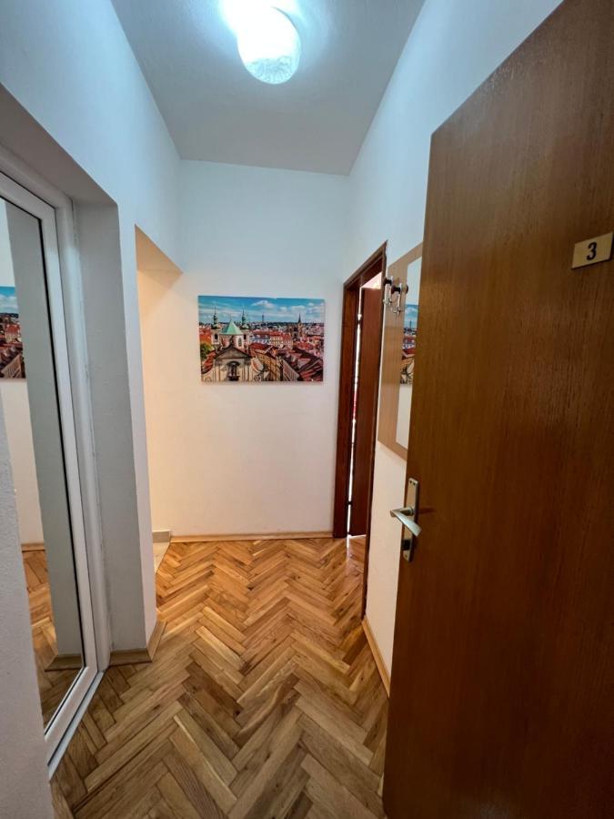 Ksenia Guesthouse Apartments And Studios Budva Ngoại thất bức ảnh