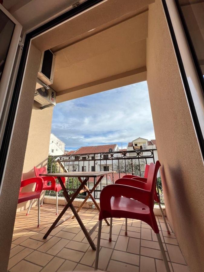 Ksenia Guesthouse Apartments And Studios Budva Ngoại thất bức ảnh