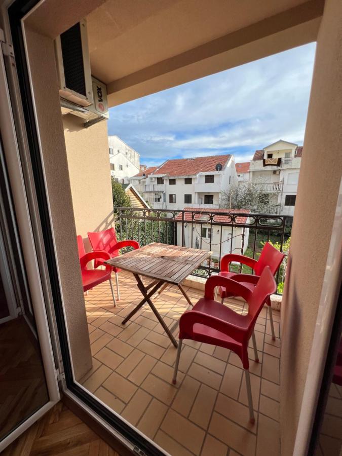 Ksenia Guesthouse Apartments And Studios Budva Ngoại thất bức ảnh