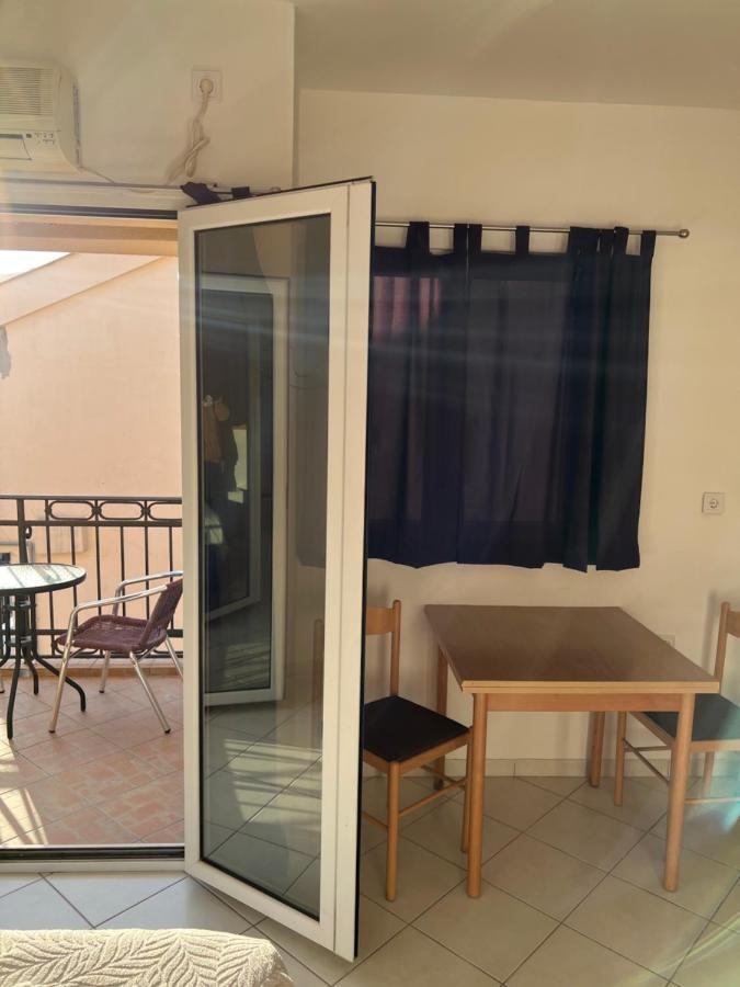Ksenia Guesthouse Apartments And Studios Budva Ngoại thất bức ảnh